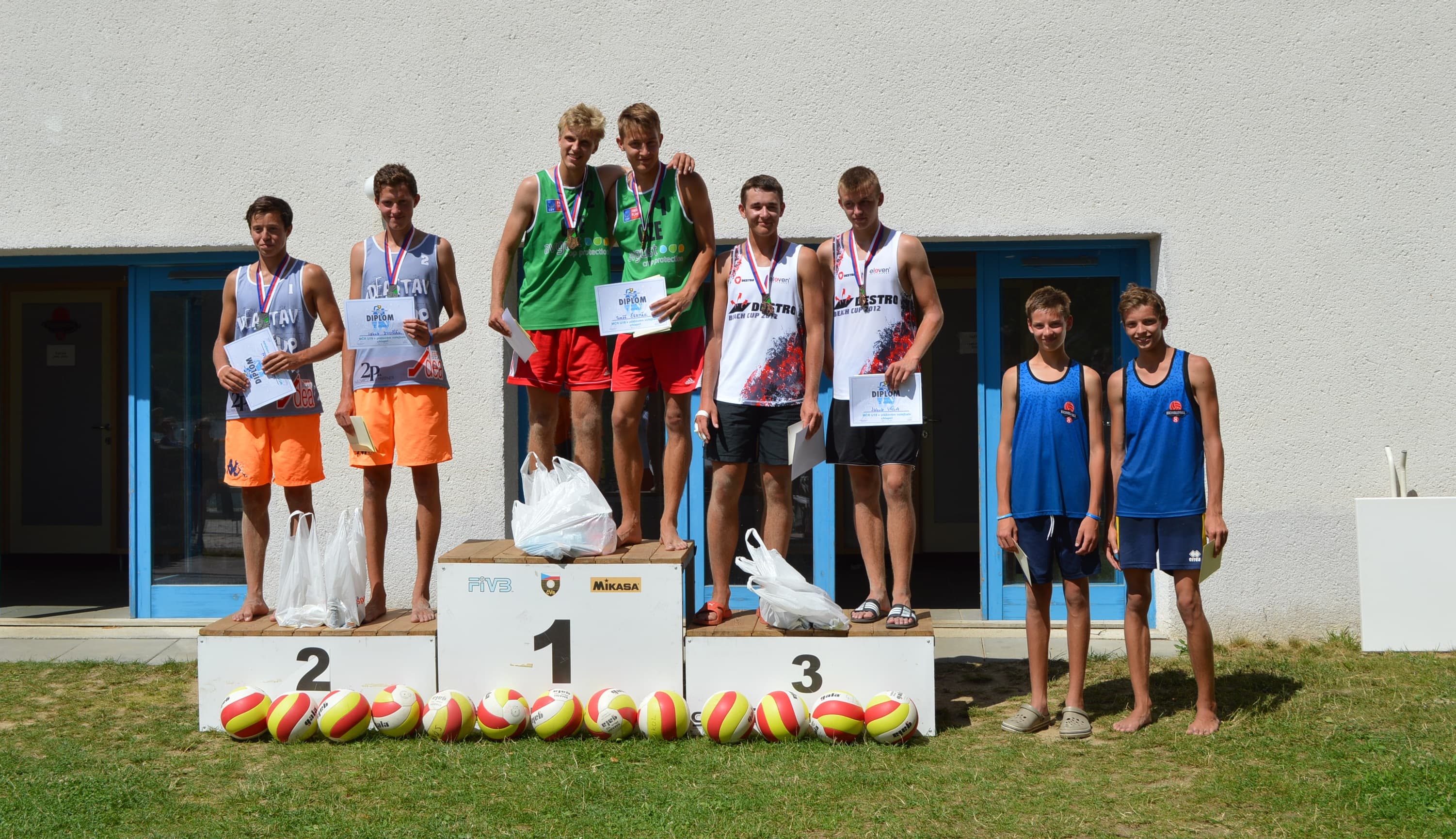 Triple na na dosah - titul v kadetech a U18, stříbro v juniorech - Image 1